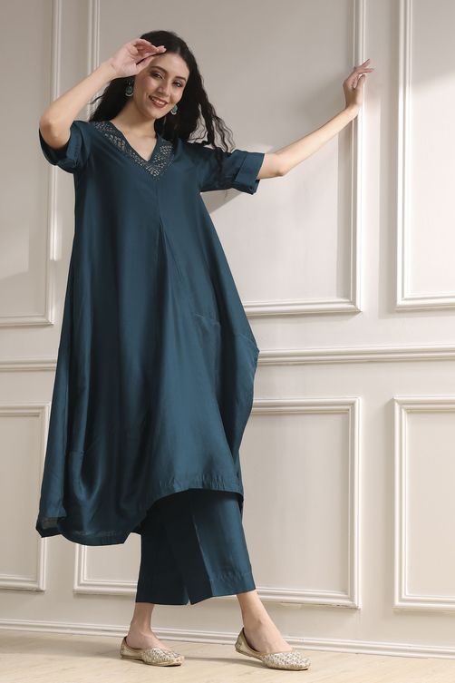 Asymmetric Kurta Set - Image 3